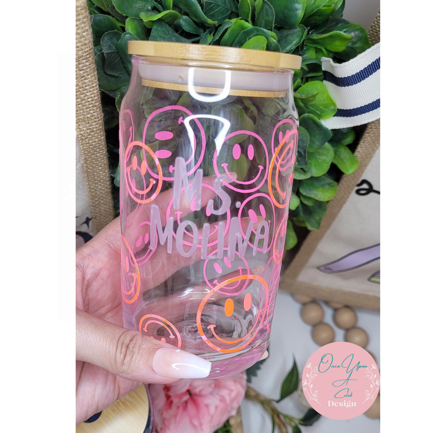 Personalized Outlined Smiley Face, Glass Beer Can with Bamboo Lid and Glass Straw